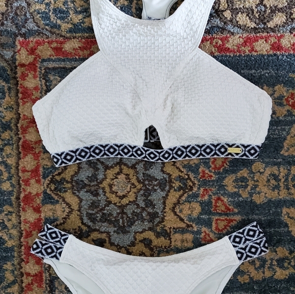 Roxy Bikini Set - Picture 1 of 5